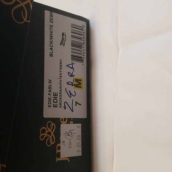 J RENEE Sz 7M Flats, Black & White Patent with zebra design on side, EUC - Picture 6 of 6